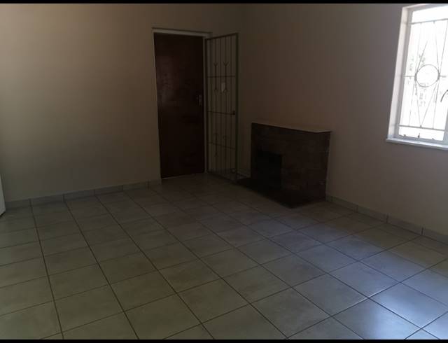 3 BEDROOM HOUSE SOLD IN MOUNTAIN VIEW